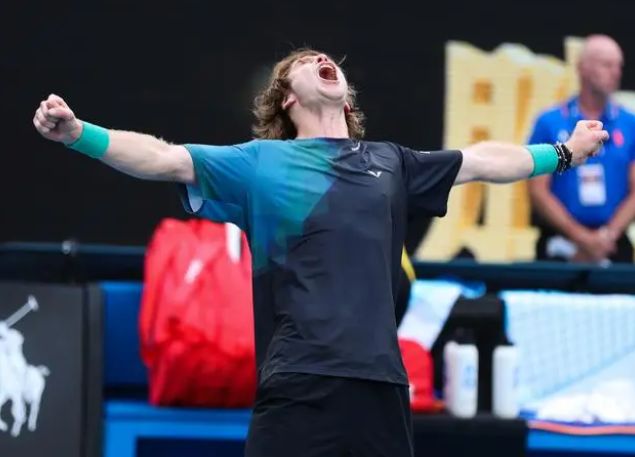 的优势地位 的优势地位