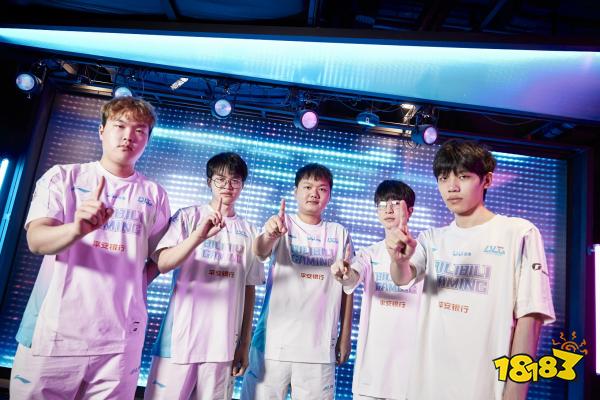 具备英超及 具备英超及