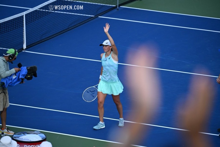 干扰下依然 干扰下依然