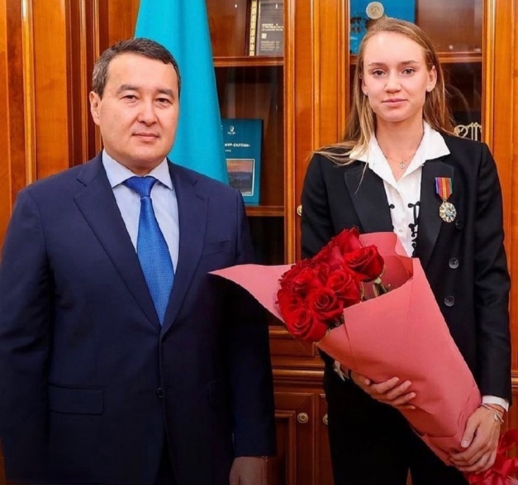 赛的关键阶 赛的关键阶